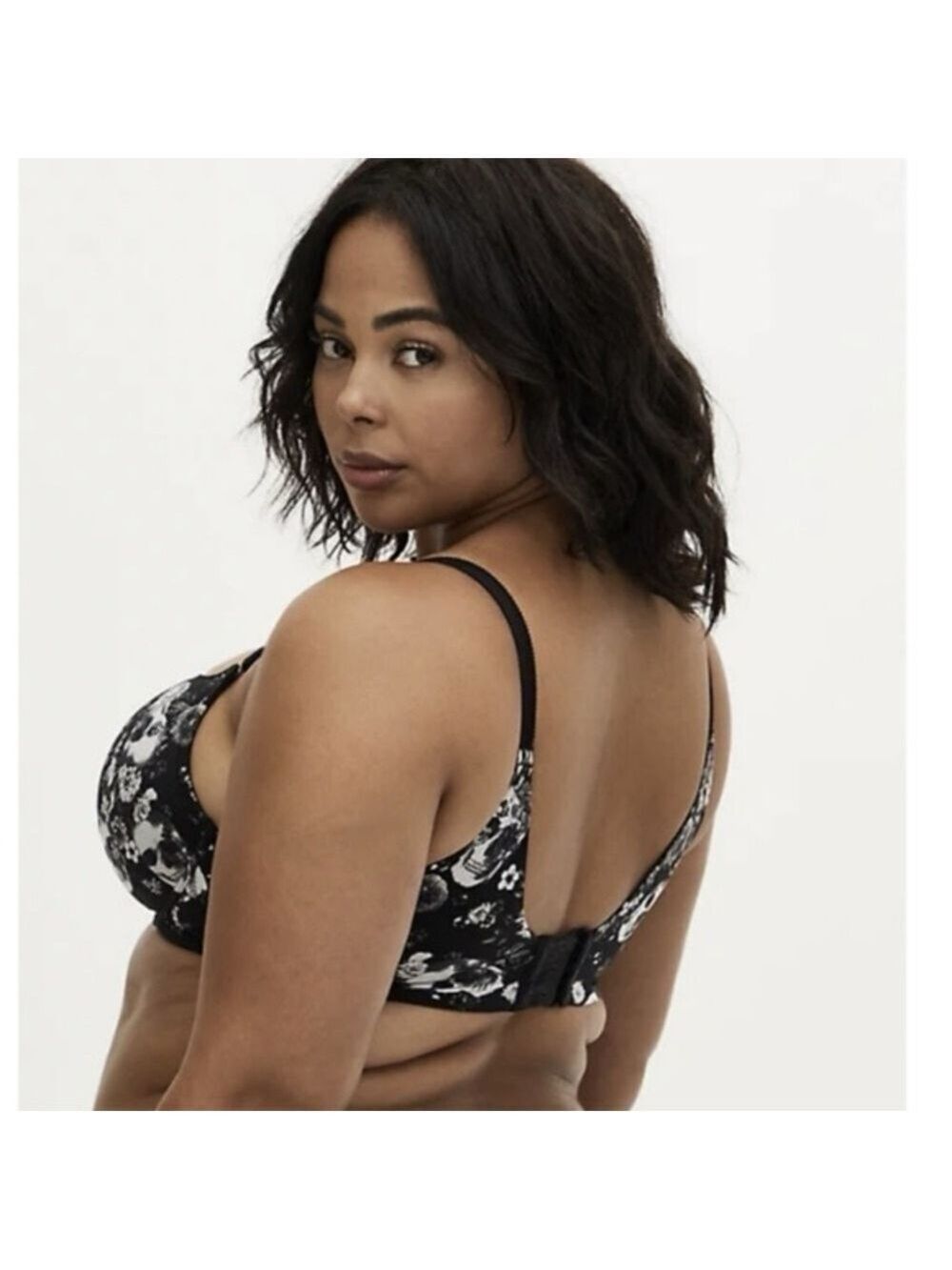 Torrid Black Skull Floral Lightly Lined Tshirt Bra Gothcore Whimsigoth Steampunk - Picture 3 of 10